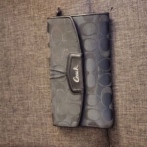 Coach Madison Wallet Black GUC